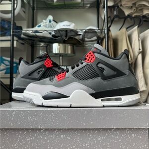Jordan Retro 4 Infrared